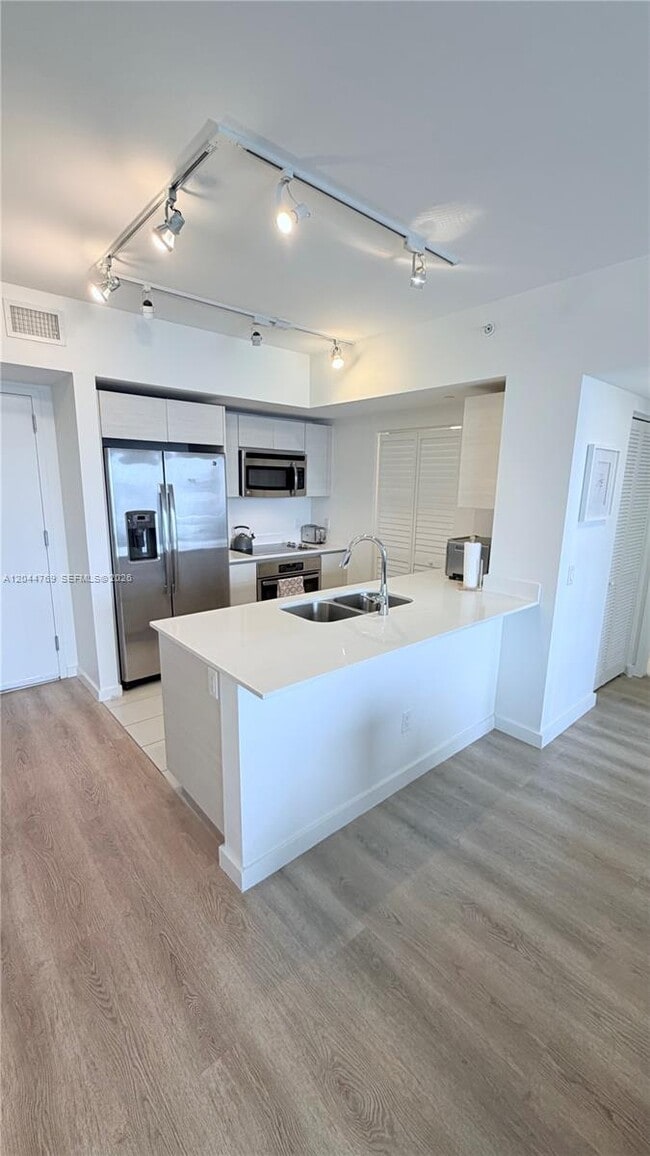 Foto del edificio - 4250 Biscayne Blvd
