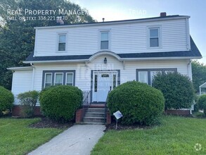Building Photo - 306 Beech St