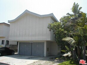 Building Photo - 12488 Gilmore Ave