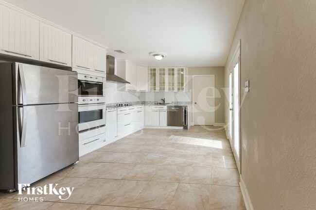 Foto del edificio - 636 Chickadee Dr