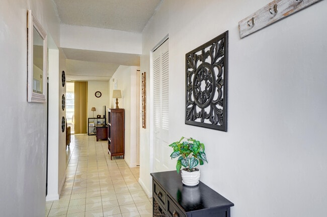 Foto del edificio - 7620 NW 18th St