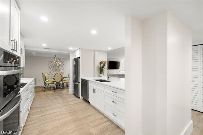 Foto del edificio - 5601 Turtle Bay Dr