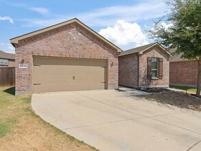Building Photo - 10236 Fox Springs Dr