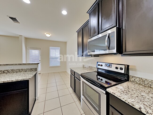 Foto del edificio - 12870 Cedarcreek Trail