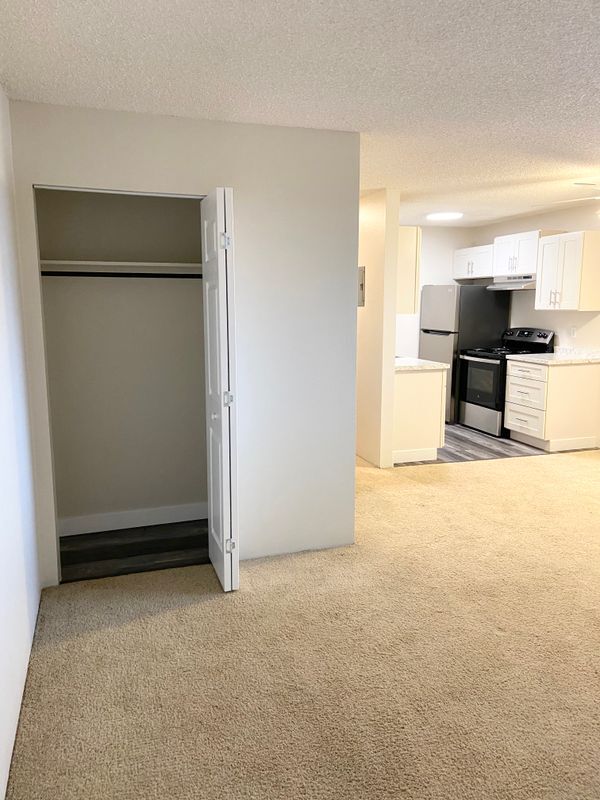 Foto del edificio - 4309 Jellison St
