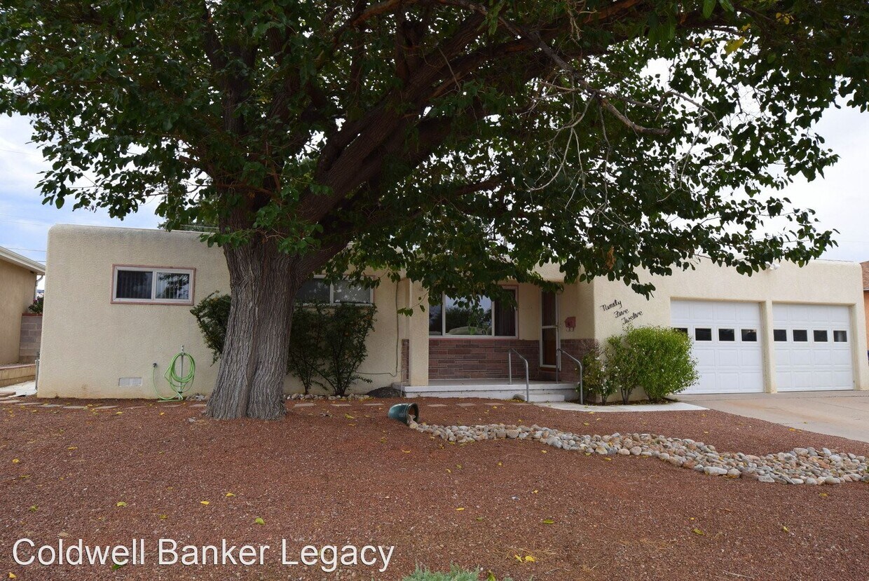 Primary Photo - 3 br, 2 bath House - 9512 Shoshone Rd NE