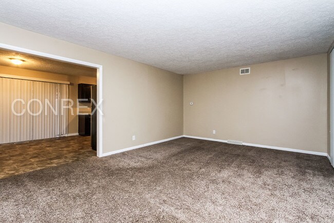 Building Photo - 4311 Thompson Rd