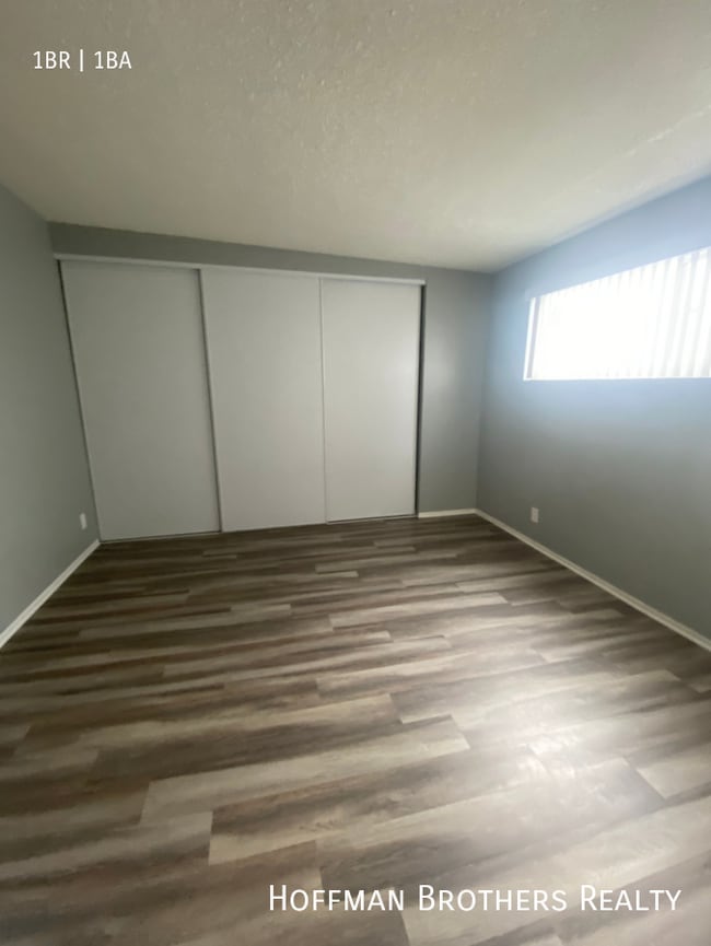 Building Photo - 2161 W 25th St