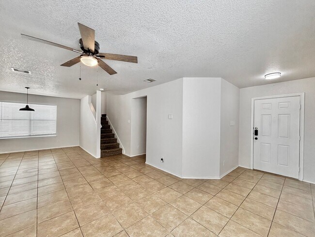 Building Photo - 5559 Spring Walk