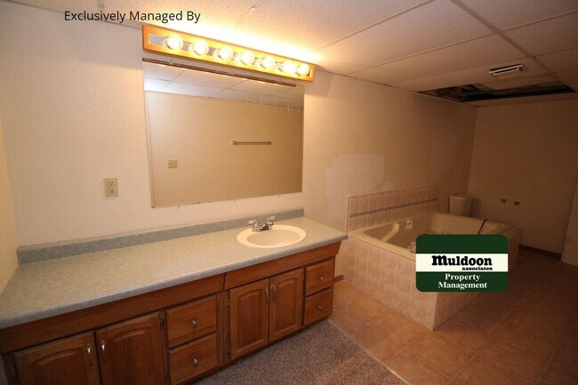 Foto del edificio - Available Now! Lovely Briargate Home! Pet Friendly!