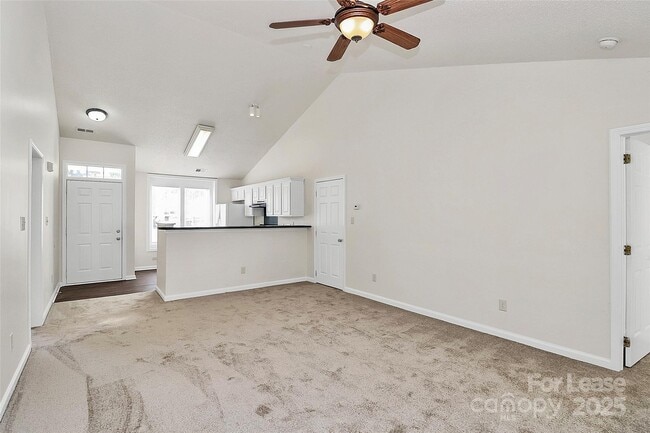 Building Photo - 9817 Northwoods Forest Dr