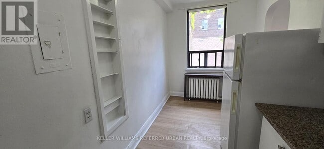 Building Photo - 137 Eglinton Ave W