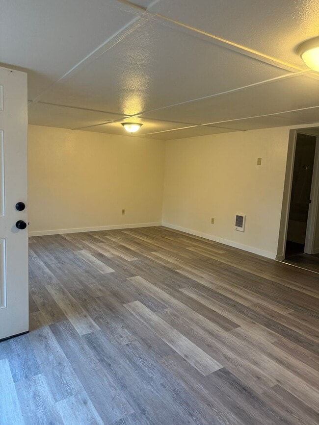 Building Photo - 15144 Sitkum Ln