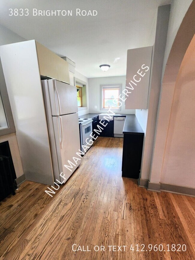 Foto del edificio - 3833 Brighton Rd