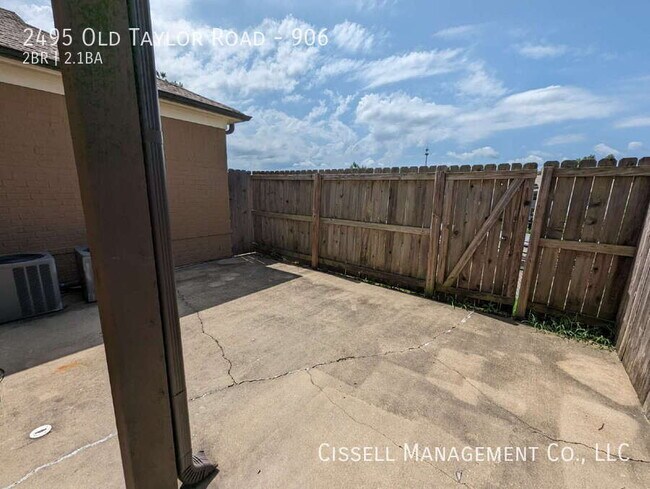 Building Photo - 2495 Old Taylor Rd