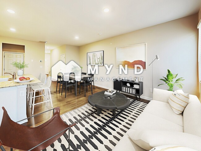 Building Photo - 5648 Union Pointe Dr