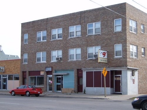 Primary Photo - W 5th St Apartments