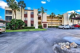 Building Photo - 3635 Boca Ciega Dr