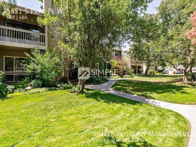 Building Photo - 5651 S Park Pl W