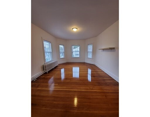 Building Photo - 45 Marlboro St