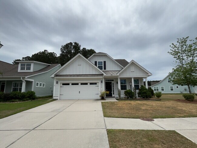 Foto del edificio - 373 Whispering Breeze Ln