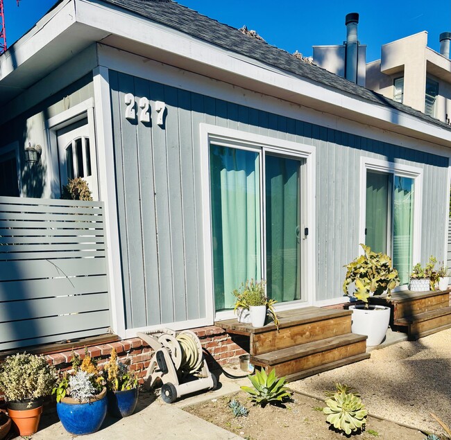 House for Rent - 227 Bay St