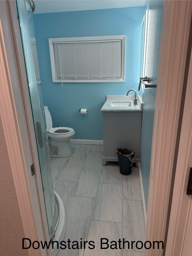 Building Photo - 1040 3rd Ave