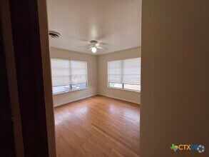 Building Photo - 868 W Merriweather St