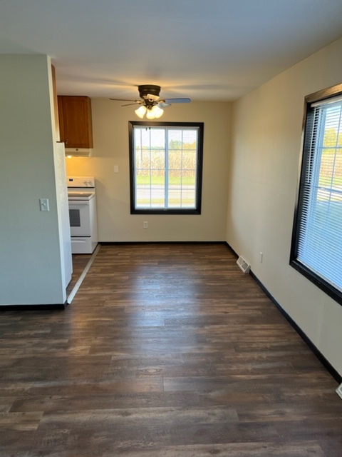 Dining Area - 2776 N Robinson Dr