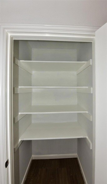 Foto del edificio - 7605 Carriage Dr