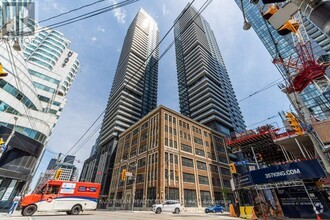Building Photo - 125-2125 Blue Jays Way