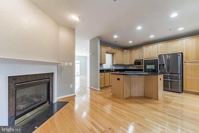 Building Photo - 4858 Lee Hollow Pl