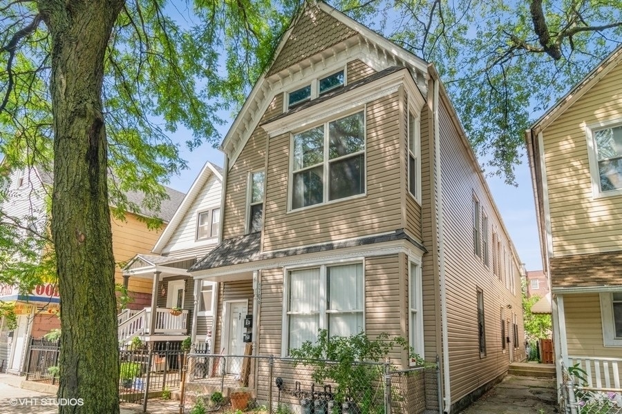 Primary Photo - 1706 N Kimball Ave