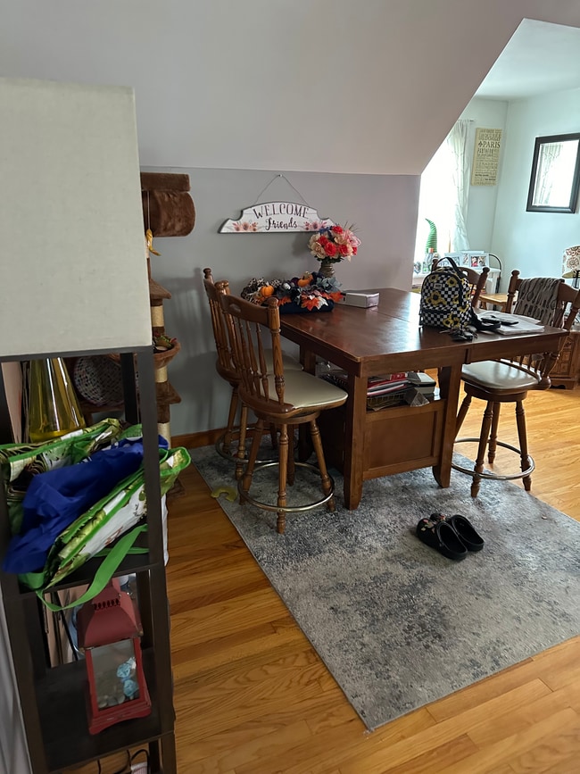 Dining room - 242 Orient Way