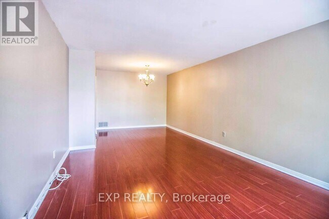 Photo du bâtiment - 38 Royal Salisbury Way