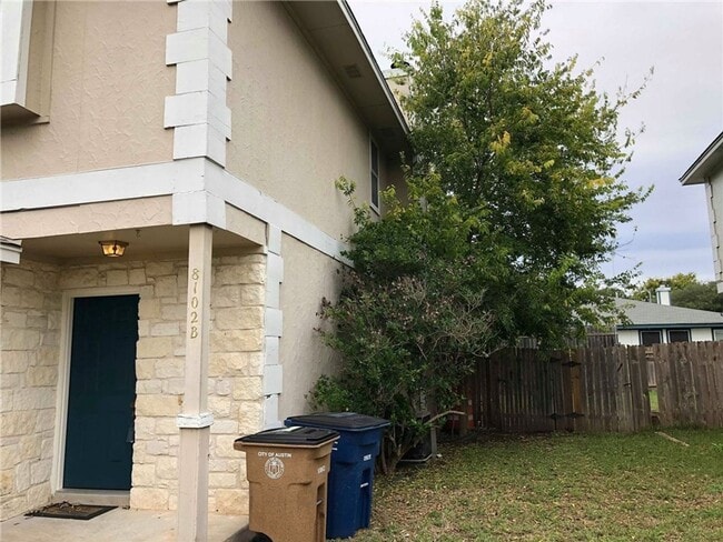 Building Photo - 8102 Willet Trail