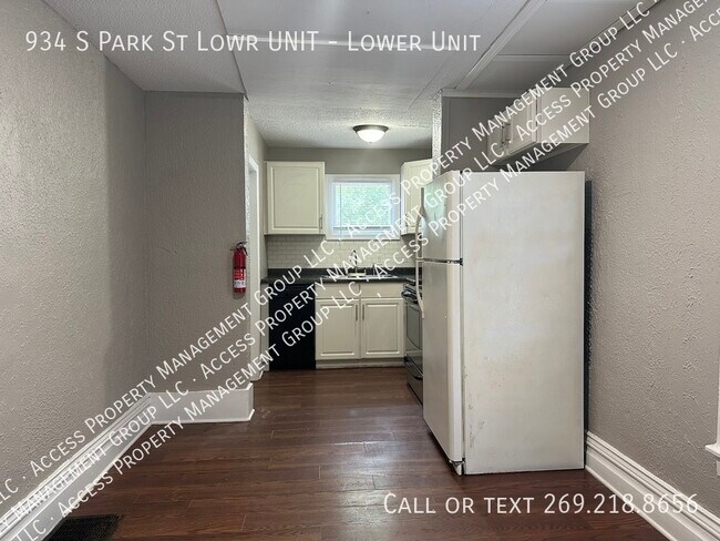 Foto del edificio - 934 S Park St