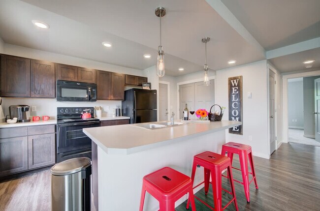 Foto del edificio - 360 Enterprise Blvd