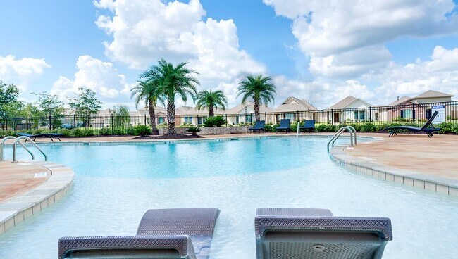 Foto del edificio - 7643 Waterview Dr