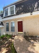 Building Photo - 2020 Continental Ave