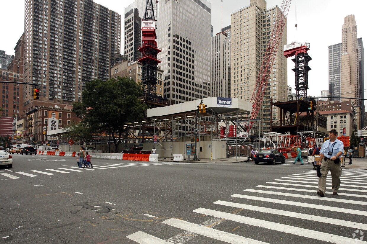 Building Photo - 918 Eighth Ave