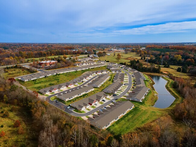 Foto del edificio - Redwood Kannapolis Parkway