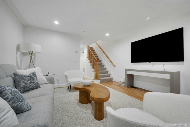 Foto del edificio - 142 Brook St