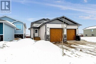 Building Photo - 9533 113 Ave