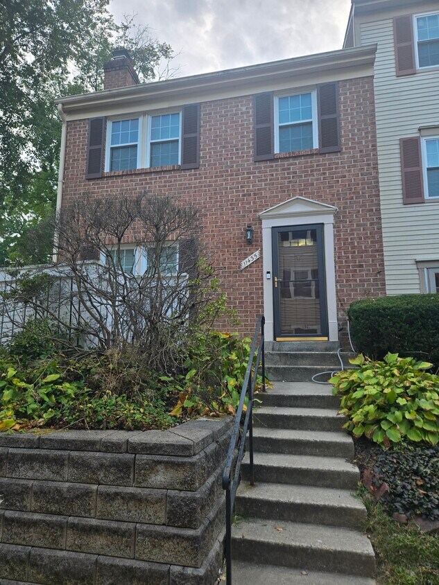 Primary Photo - 11435 Appledowre Way