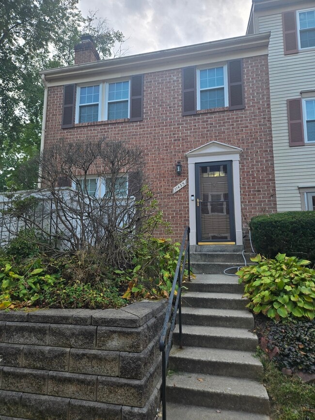 Building Photo - 11435 Appledowre Way