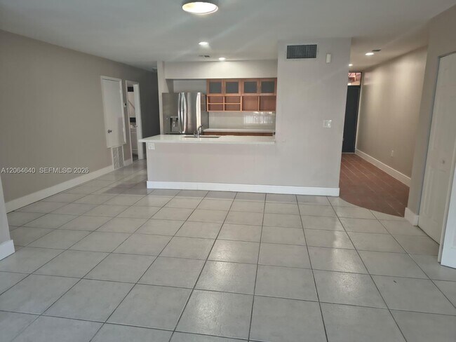Foto del edificio - 7001 Loch Isle Dr S