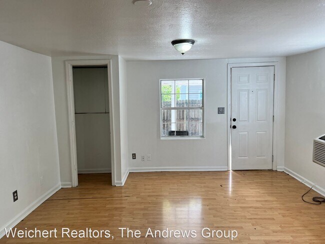 Foto del edificio - Studio, 1 bath House - 1210B N 7th