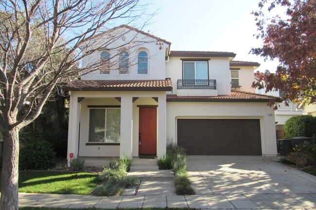 Building Photo - Gorgeous 4 Bed/3 Bath Mountain House Home ...