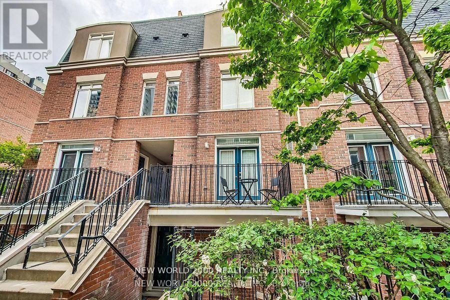 Primary Photo - 415-415 Jarvis St